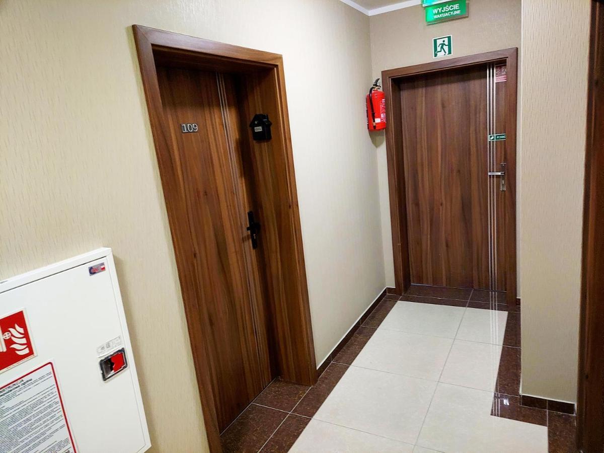 Apartament Planeta Mielno - Centrum, 2 Minuty Od Plazy ! ! ! Buitenkant foto
